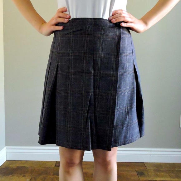 Tristan Gray Plaid Knee-Length Wrap Skirt - Picture 4 of 10